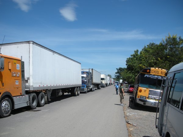 Truck lines at the border