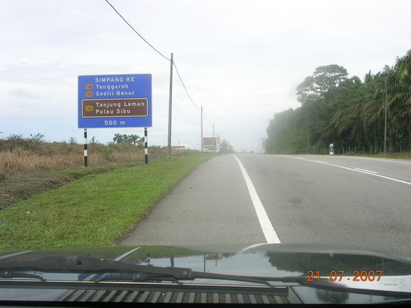 The junction to Tanjung Leman from Kota Tinggi - Mersing trunk road
