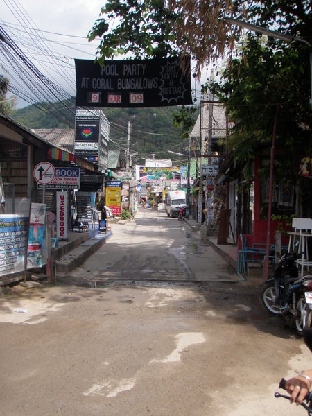 Koh Phangan Streets