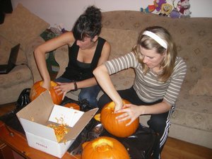 pumpkin carving 003