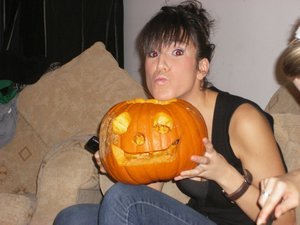 pumpkin carving 008