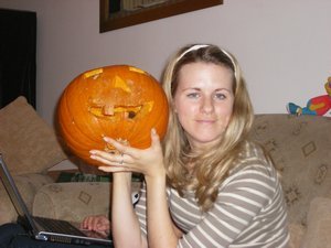 pumpkin carving 010
