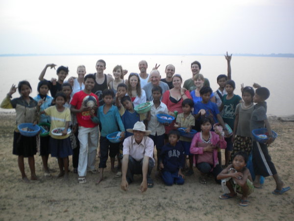 Children and volunteers on W. Buray