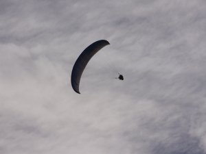 Julia paragliding