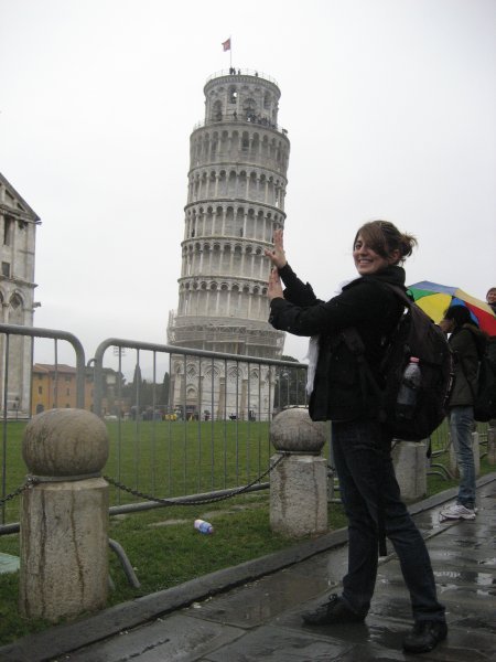 Laura holding Pisa up