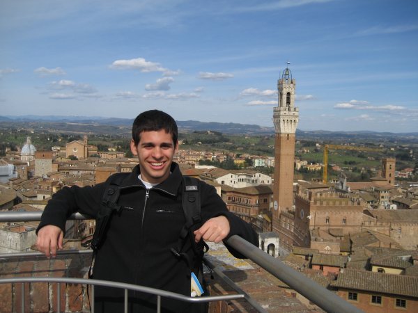 Me in front of Piazza del Campo