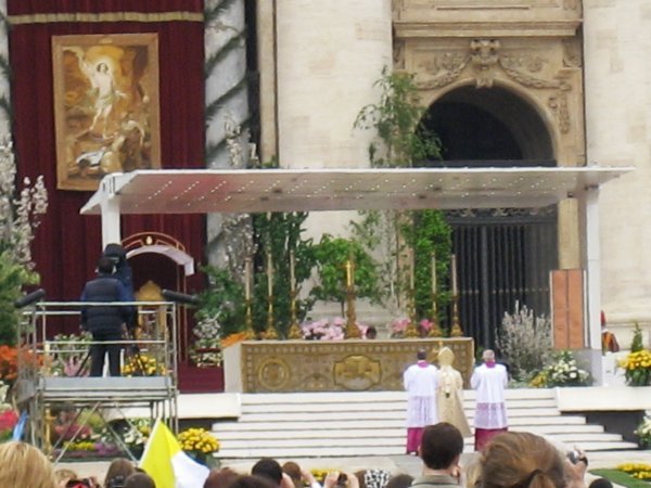 Pope in front of Altar