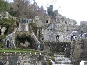 A fountain complex