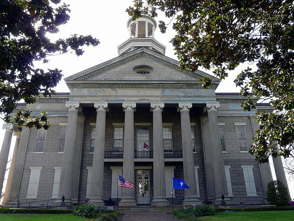 Old Courthouse Museum