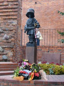 monument to the little insurgent of 1944