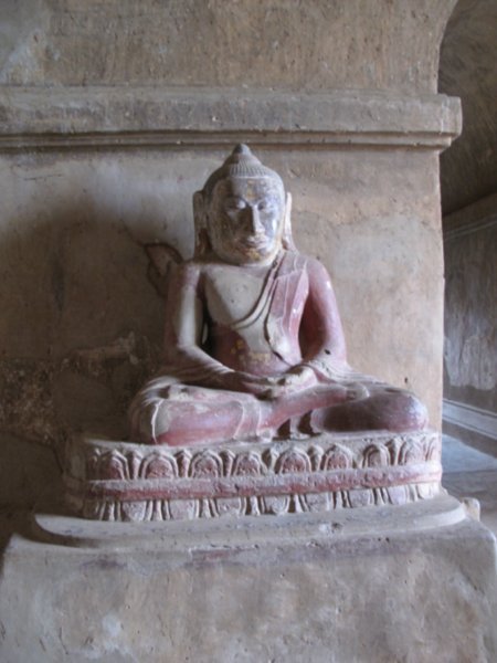 Buddha at Dhammayangyi temple