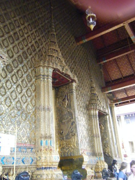 Grand Palace - Wat Phra Kaew, the temple containing the Emerald Buddha