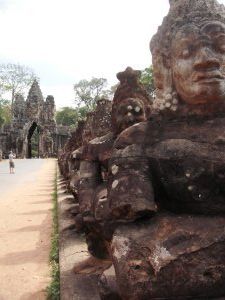  Angkor Tom ruins