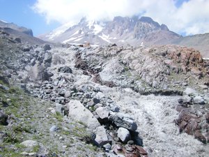Hike to Gergeti Glacier - 1 Aug 2010 33