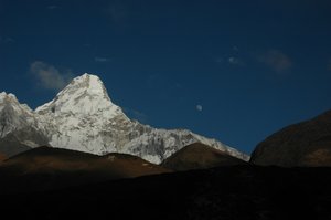Evening moving in on Ama Dablam