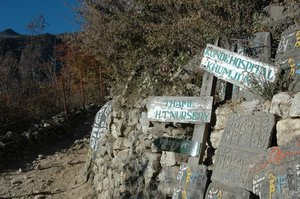 Directions to Thame from just above Namche