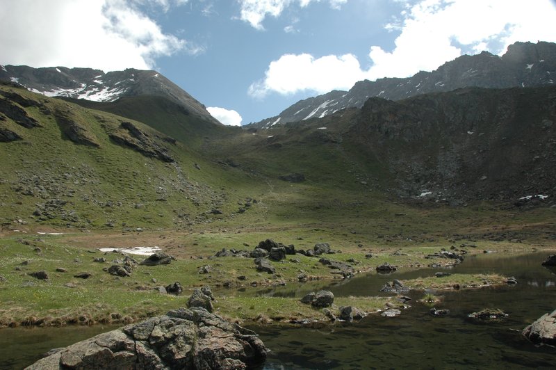 Col de Tsate at the far end