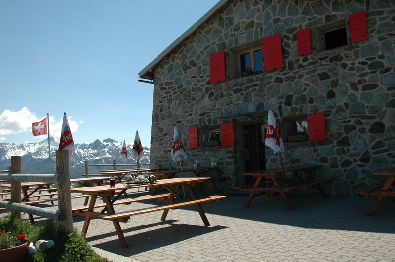 Cabane Bella Tola is located in the heart of the ski resort St-Luc Chandolin in the Vala