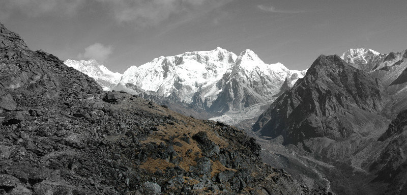Kangchenjunga 8586 m. appearing on the left