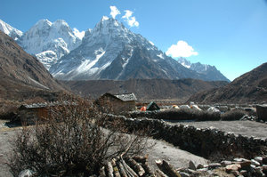 In addition to Kumbhakarna there are 11 mountain peaks above 7000 m. in the KCA