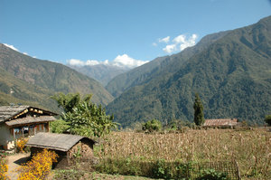 Sherpa Village - Yamphudin with views up towards Lasiya Bhanjyang 