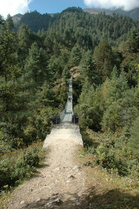 Crossing suspension bridge below Ringmo