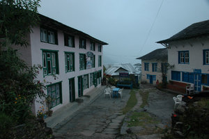 Bhandar 2190 m. and the Shoba Lodge & Restaurant to the left