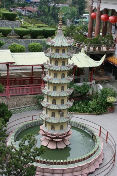 08 Temple fountain