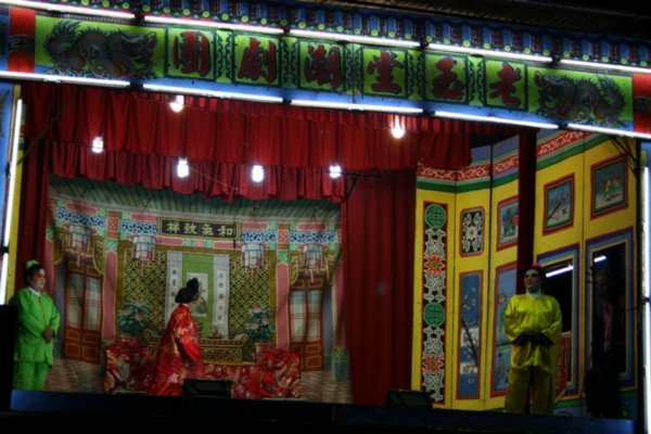 20 Chinese Opera in the streets