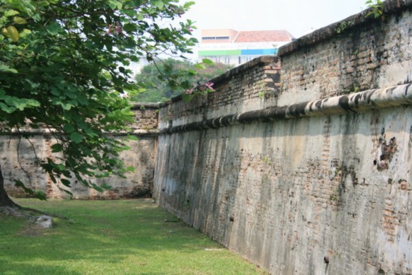 03 Fort Walls
