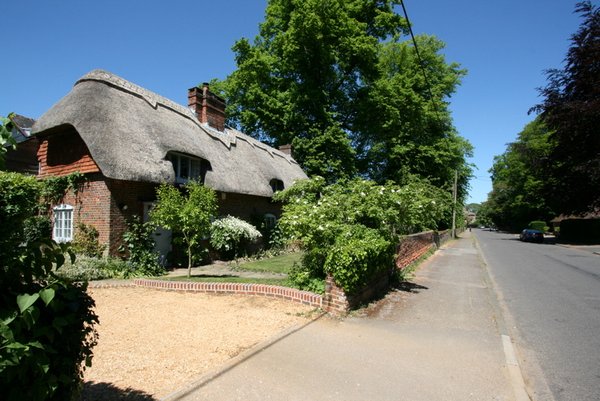 02 Thatched Cottage