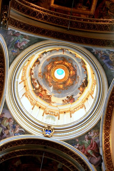 37 Interior of St pauls Cathedral