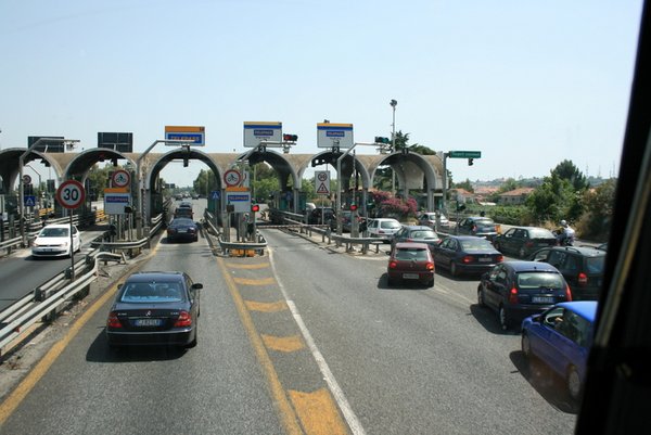 13 Toll booths on motorway