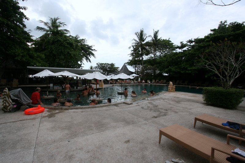 15 - Big pool with swim up bar