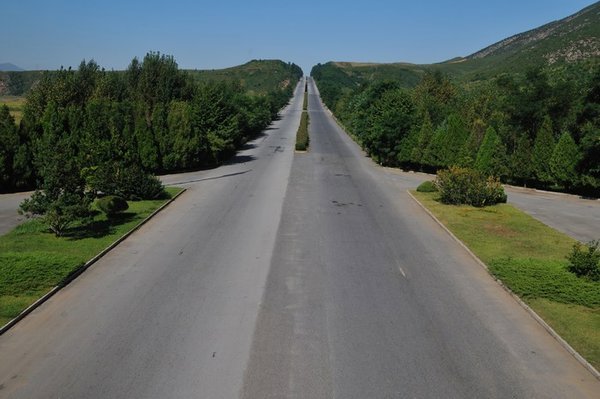 The highway between Pyongyang and Kaesong - North Korea