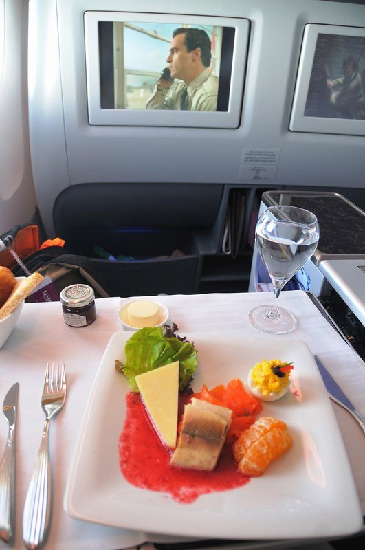 Typical meal on Qatar Airways Business Class