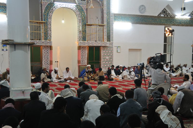 Imam addressing the Al-Zubairy Mosque - Sana'a, Yemen