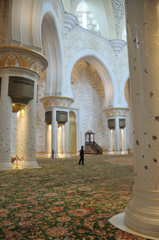 The mihrab and minbar in the distance at the Sheihk Zayed Grand Mosque - Abu Dubai, UAE