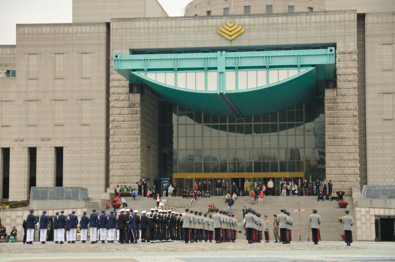 Honour Guard practice at the War Memorial of Korea - Seoul, South Korea