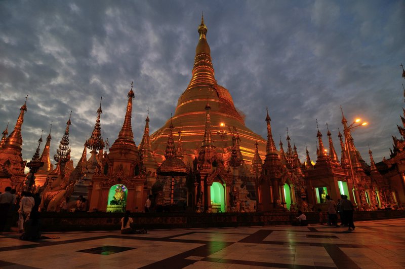 Fading light at Shwedagon Paya - Yangon, Myanmar