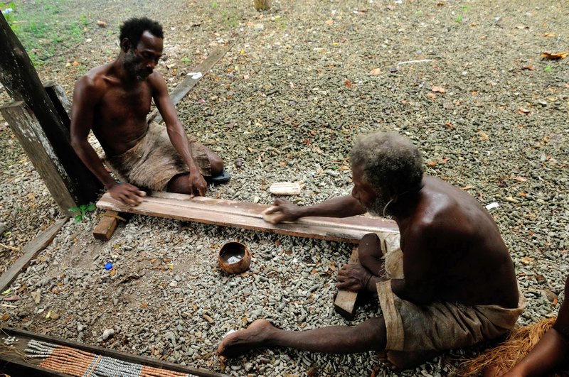 Smoothing shells can take up to two days - Busu Island, Langa Langa Lagoon, Malaita, Solomon Islands