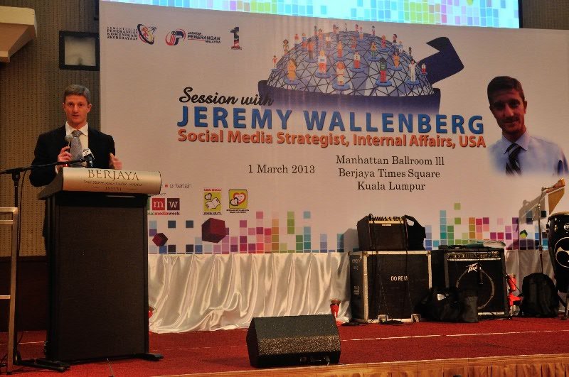 Jeremy Wallenberg addressing the Ministry of Information - Kuala Lumpur, Malaysia