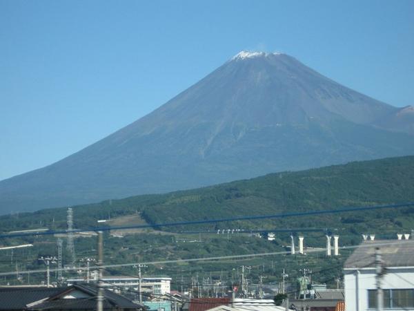 Mt Fuji, as glimpsed from the Shinkansen
