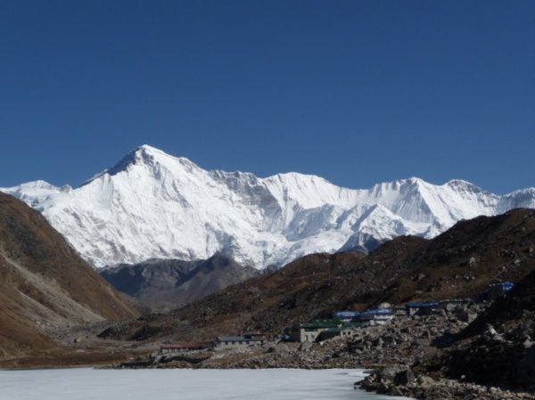 the view arriving at gokyo