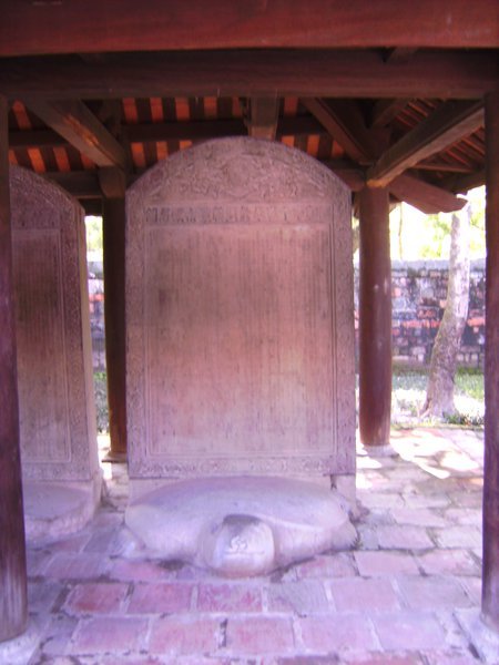 Stele with the names of Dr.s who graduated from the uni