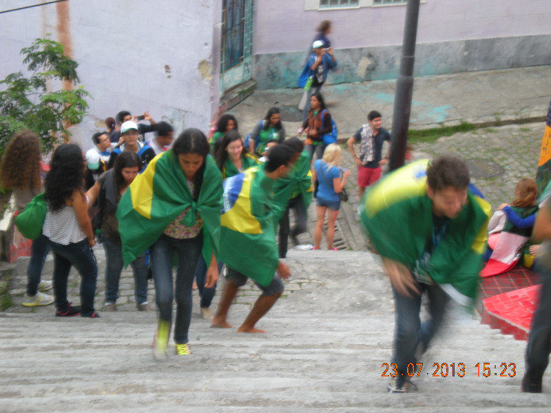 The 'youth' running up the Lapa steps