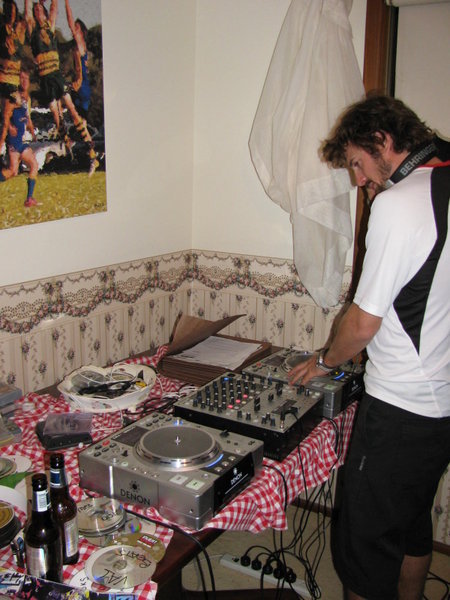 DJ Robbo