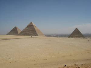 The Three Great Pyramids!!