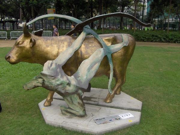 An Artful Cow in Victoria Park