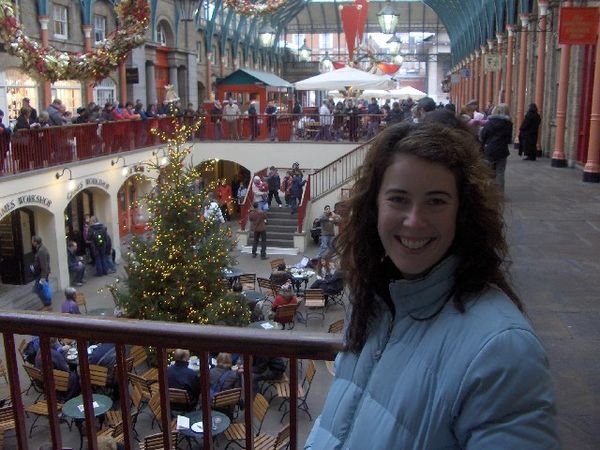 Amy and the Festive Covent Garden